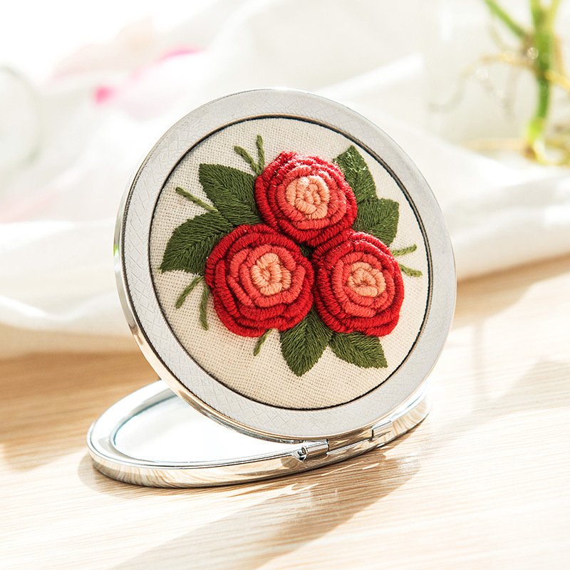 305 2-in-1 DIY Embroidery Kit & Compact Mirror - Image 10