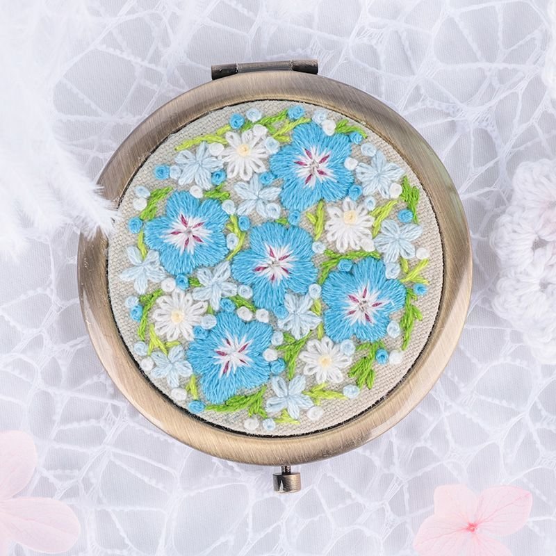 305 2-in-1 DIY Embroidery Kit & Compact Mirror - Image 11