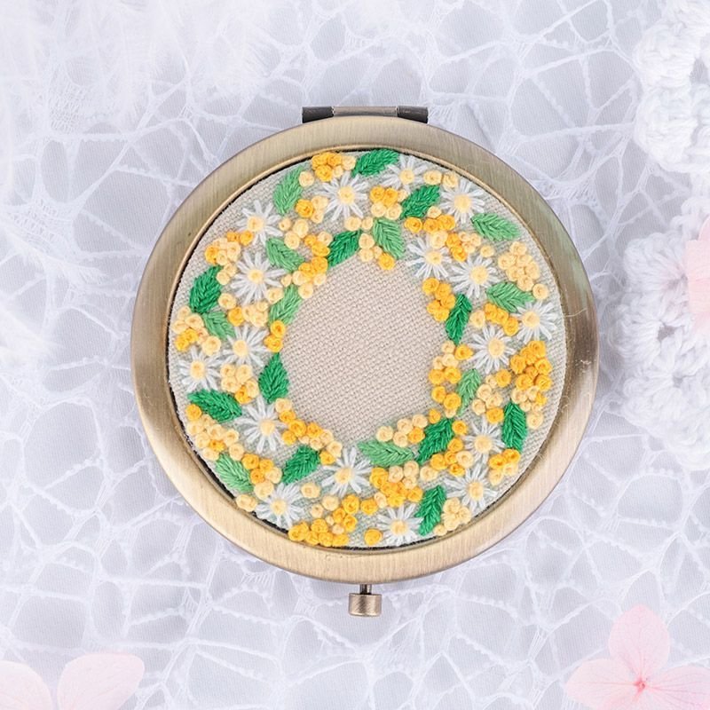 305 2-in-1 DIY Embroidery Kit & Compact Mirror - Image 12