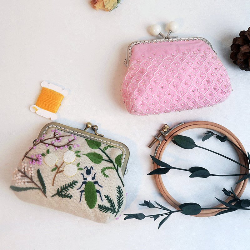 304 Handmade Embroidery Coin Purse Kit - Image 6